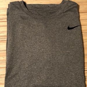 Men’s Long Sleeve Nike Shirt